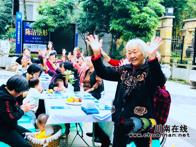 四川省第二批城乡社区治理试点项目——龙马潭区红星街道大驿坝社区“智慧科技型”之“国际减灾日”宣传活动顺利举行(图2) 四川省第二批城乡社区治理试点项目——龙马潭区红星街道大驿坝社区“智慧科技型”之“国际减灾日”宣传活动顺利举行(图2)