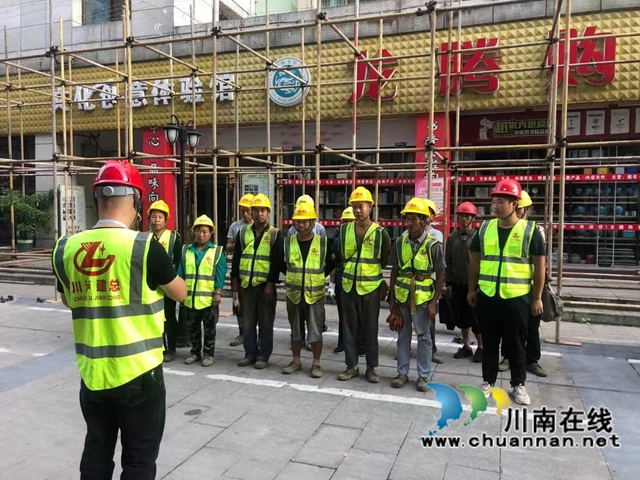 灾后重建有序推进，泸县建筑业协会会员单位建功一线(图1)