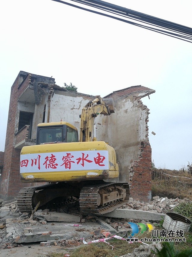 灾后重建有序推进，泸县建筑业协会会员单位建功一线(图10)