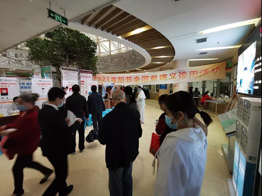 泸州市中医医院:内外联动,中医敬老(图3) 泸州市中医医院:内外联动,中医敬老(图3)