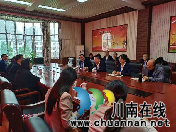 共商 共研 共进  古蔺中学与合江中学开展校际交流学习(图2)