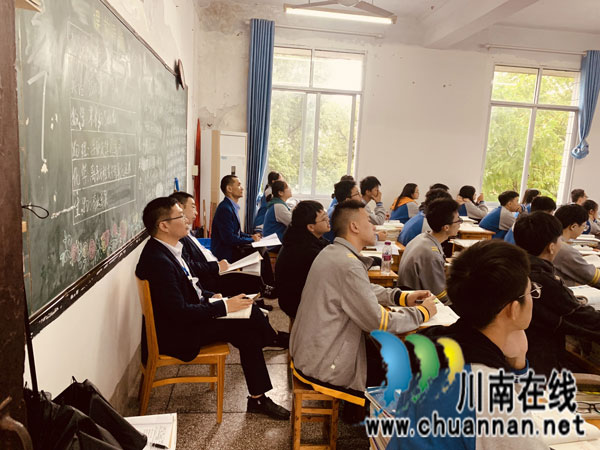 共商 共研 共进  古蔺中学与合江中学开展校际交流学习(图5)