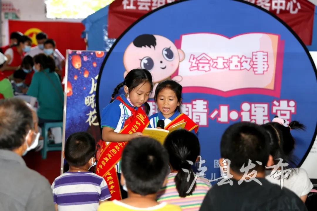 温暖！30张照片定格抗震救灾感人瞬间(图13)