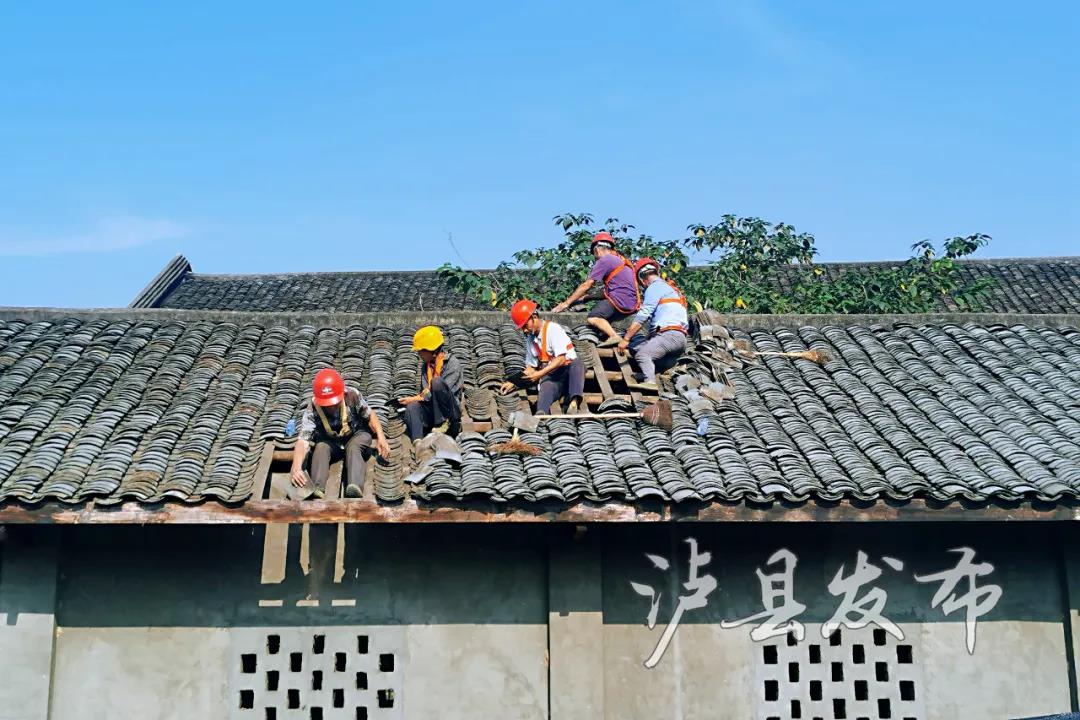 温暖！30张照片定格抗震救灾感人瞬间(图27)