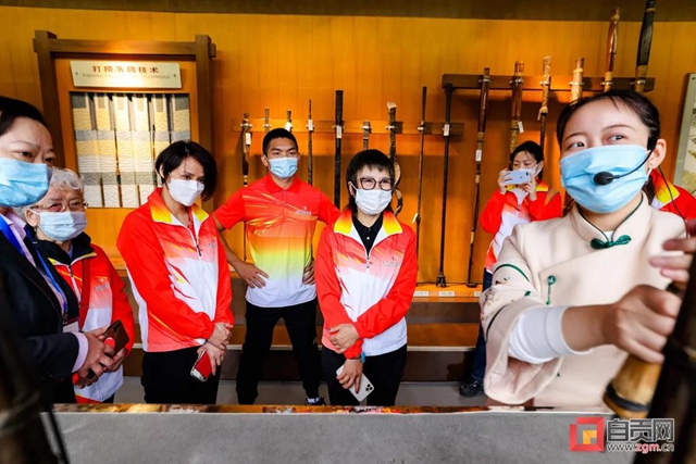 从自贡走出去的5位世界冠军,“回家”了!(图13) 从自贡走出去的5位世界冠军,“回家”了!(图13)