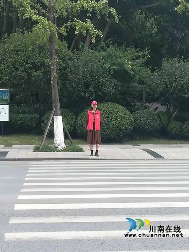 巩固创文成果，古蔺县委统战部志愿者在行动(图6)