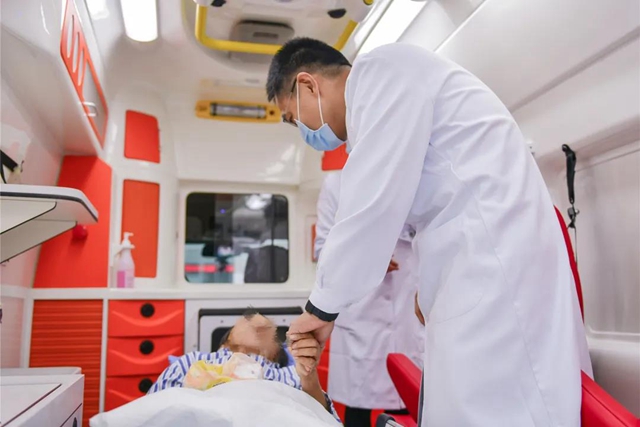 达到转院标准，泸县地震重症伤员“清零”！(图3)