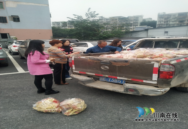 泸县建筑业协会成员认购滞销生姜  爱心接力助姜农破解"姜局"(图5)