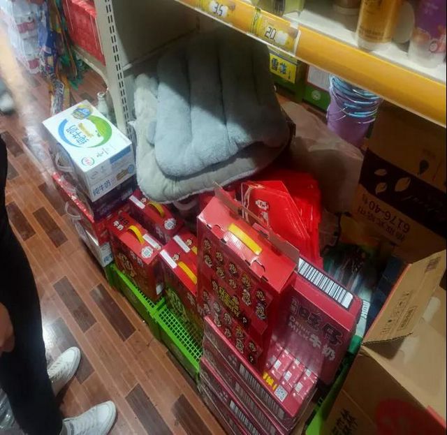 泸州市食品安全“红黑榜”(第十五期)(图22) 泸州市食品安全“红黑榜”(第十五期)(图22)