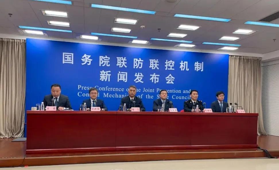 已波及11省份！国家卫健委：本轮疫情的病毒为德尔塔变异株，扩散风险仍在加大