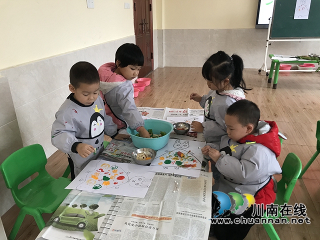 泸县百和镇中心幼儿园五通分园开展“有趣的拓印画”主题活动(图6)