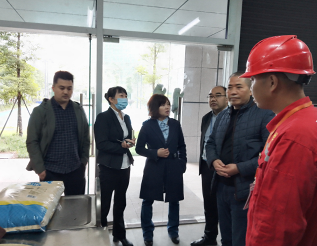 泸州高新区开展燃气安全暨食品安全专项检查(图1)