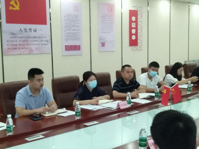 泸州高新区应急和生态环境局调研智能终端产业园区消防安全管理工作(图1) 泸州高新区应急和生态环境局调研智能终端产业园区消防安全管理工作(图1)