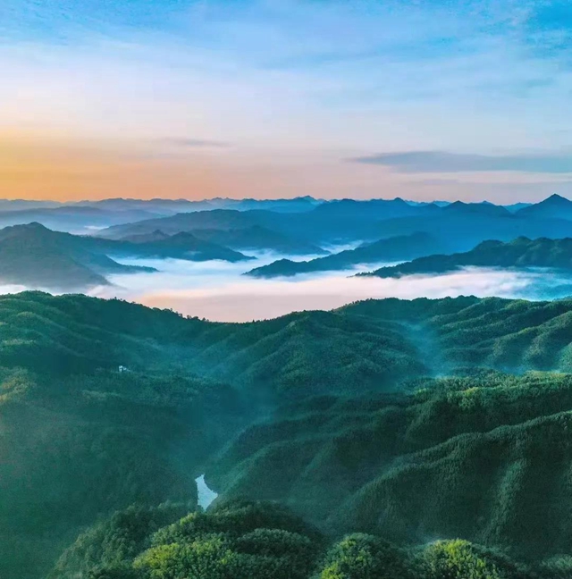 红橙黄绿青蓝紫,这样的七彩泸州美爆啦!(图12) 红橙黄绿青蓝紫,这样的七彩泸州美爆啦!(图12)