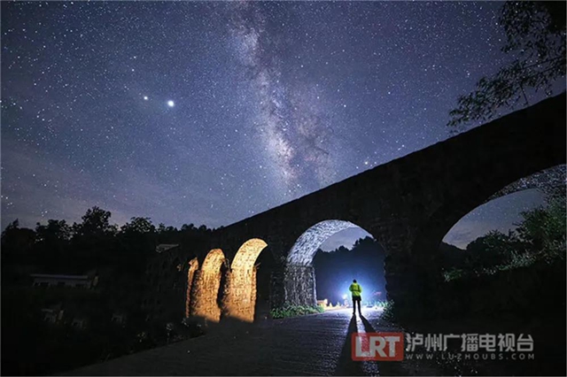 红橙黄绿青蓝紫,这样的七彩泸州美爆啦!(图16) 红橙黄绿青蓝紫,这样的七彩泸州美爆啦!(图16)