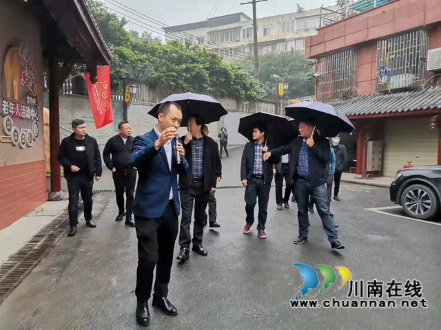 省住建厅督察组对龙马潭区鱼塘街道老旧小区改造工作进行综合督查(图1) 省住建厅督察组对龙马潭区鱼塘街道老旧小区改造工作进行综合督查(图1)