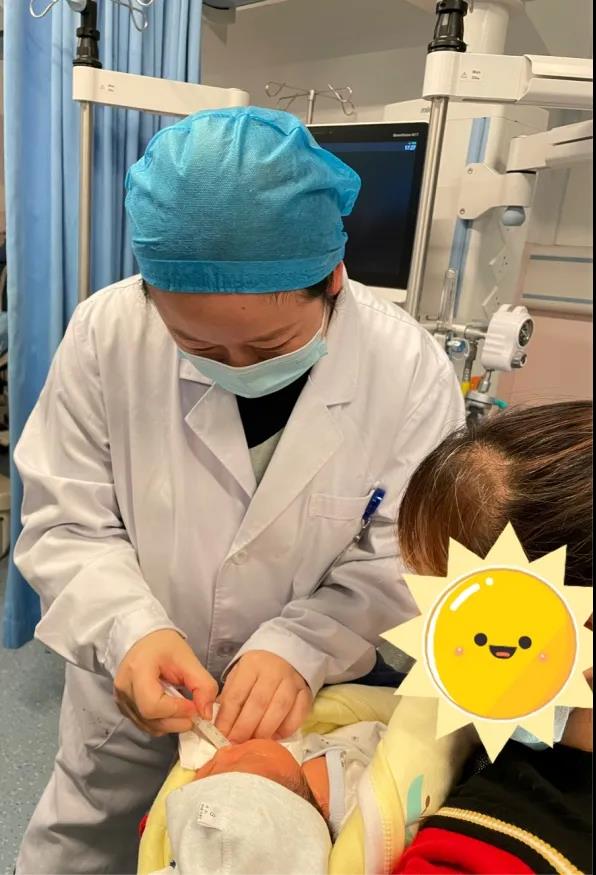 【超暖】尝过护士妈妈的奶水，一定可以平安长大哦(图3)