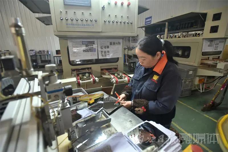 想不到吧!全国1/5的“车耳朵”都是内江造(图2) 想不到吧!全国1/5的“车耳朵”都是内江造(图2)