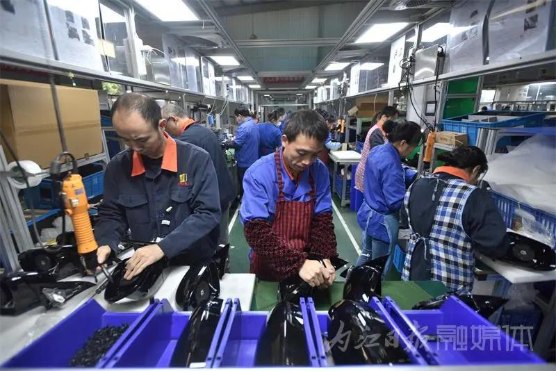 想不到吧!全国1/5的“车耳朵”都是内江造(图5) 想不到吧!全国1/5的“车耳朵”都是内江造(图5)