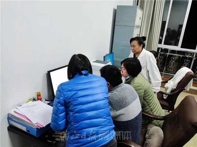 惊心动魄的24小时!发现自贡富顺可疑阳性病例后,内江这样做(图2) 惊心动魄的24小时!发现自贡富顺可疑阳性病例后,内江这样做(图2)