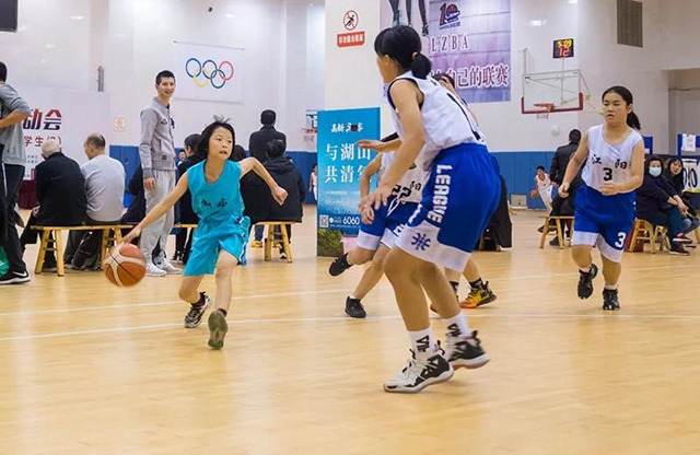 泸州市第八届运动会青少年组、大学生组篮球比赛顺利结束(附获奖名单)(图10) 泸州市第八届运动会青少年组、大学生组篮球比赛顺利结束(附获奖名单)(图10)