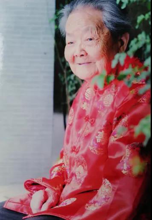 龙马潭竟有这么多位百岁老人最长者109岁长寿秘诀曝光