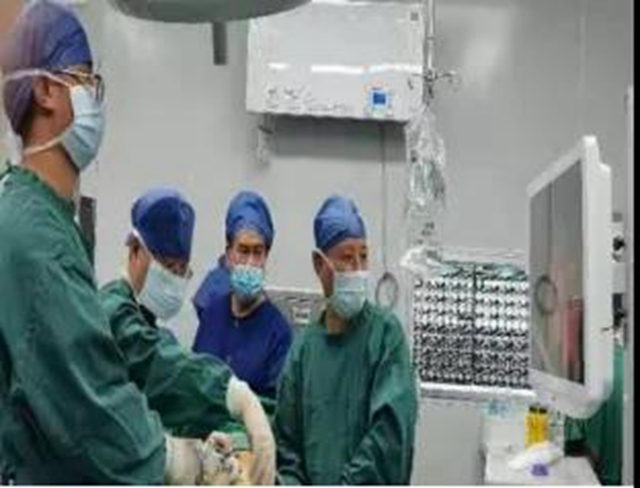 看病不再翻越3000米高山 彝乡百姓说:西南医大附院医生,瓦吉瓦!(图4) 看病不再翻越3000米高山 彝乡百姓说:西南医大附院医生,瓦吉瓦!(图4)