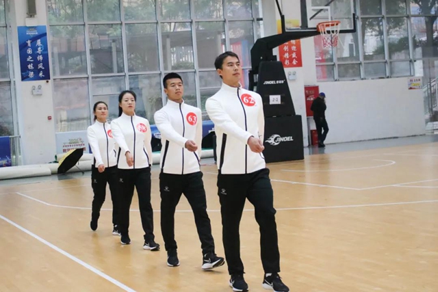 以赛促教，一专多能|2021年泸州市中小学体育教师教学技能比赛成功举行(图3)