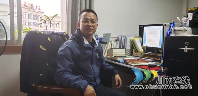 龙马潭区综合行政执法局:开展主题党日活动,夯实“民心守护”工程(图3) 龙马潭区综合行政执法局:开展主题党日活动,夯实“民心守护”工程(图3)