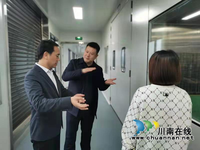 龙马潭区委常委、组织部部长李正梁调研致公党基层组织工作(图2)