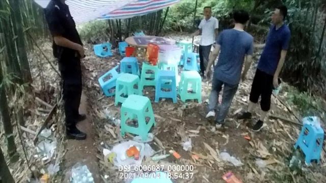 泸州警方高空拍摄秘密赌场,视频首次曝光(图4) 泸州警方高空拍摄秘密赌场,视频首次曝光(图4)