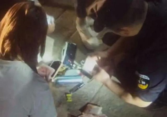 泸州警方高空拍摄秘密赌场,视频首次曝光(图6) 泸州警方高空拍摄秘密赌场,视频首次曝光(图6)