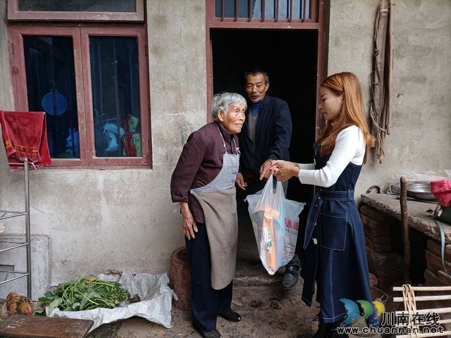 泸县召开今冬明春服务保障农民工五件实事工作推进会(图2)