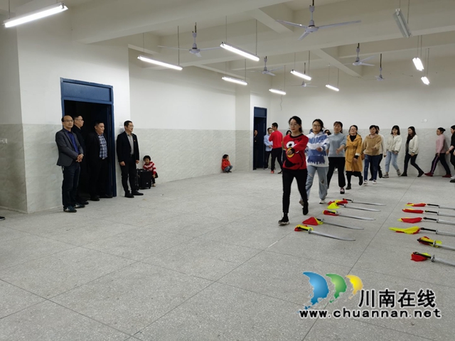 泸县百和镇各校（园）积极筹备艺术节(图2)