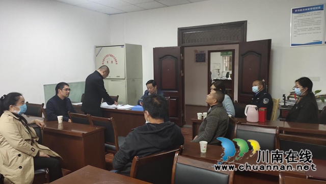 泸县农业农村局到云龙镇开展合并村集体经济融合发展调研(图1)