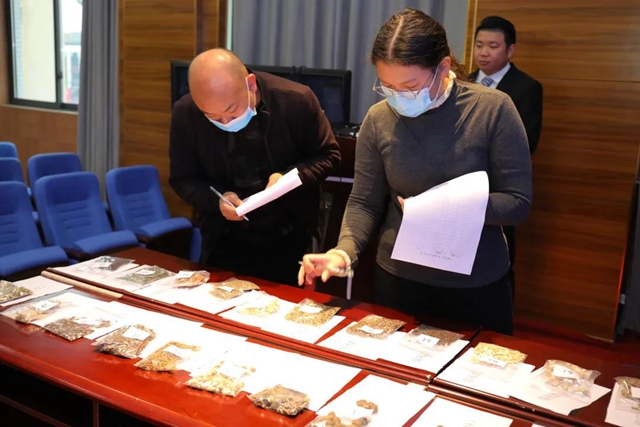 传岐黄经典 展杏林风采|合江县中医医院中药知识竞赛圆满举行(图4) 传岐黄经典 展杏林风采|合江县中医医院中药知识竞赛圆满举行(图4)