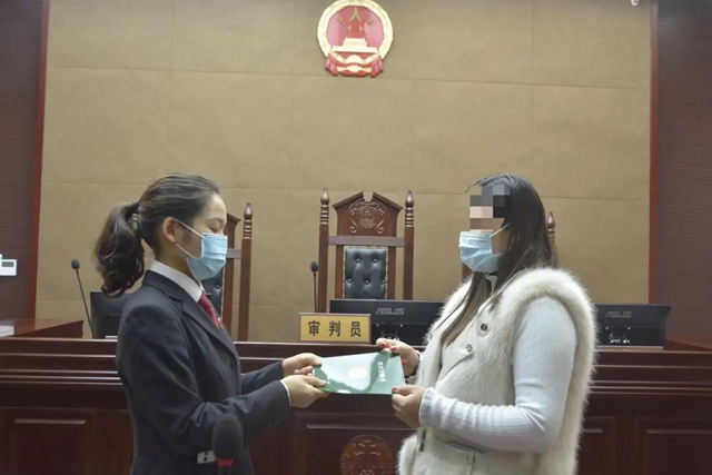 感受公平正义｜江阳法院发出首批《离婚证明书》(图3)