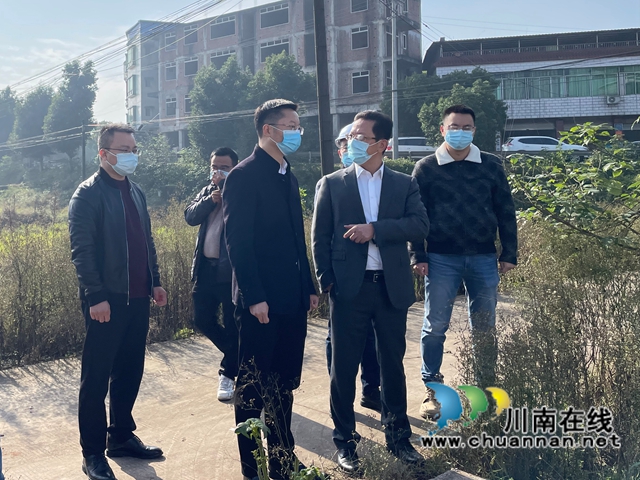 刘利军率队到泸县百和镇督导大陆溪水质攻坚工作(图1)