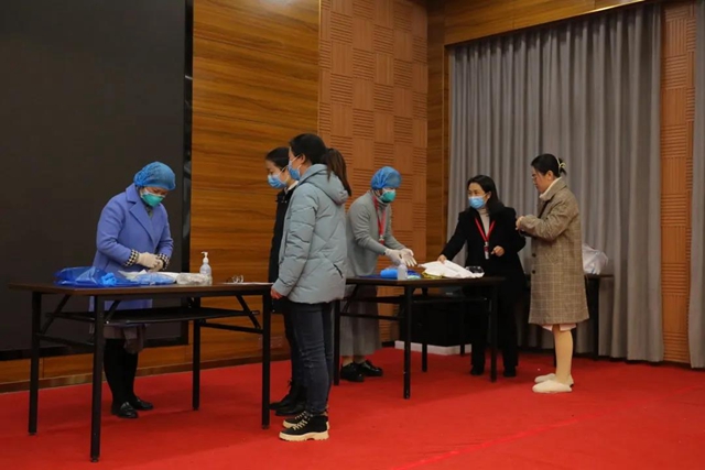 备战疫情｜合江县中医医院开展新冠肺炎感染防控技能培训(图6)