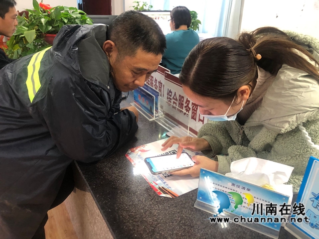 泸县农民工服务中心持续推进禁毒宣传(图5)