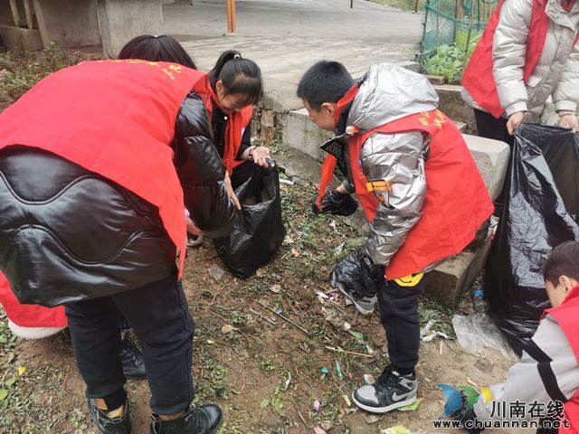 合江县荔江镇中心小学校开展“保护环境，人人有责”志愿者服务活动(图5)