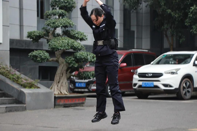 超硬核！直击江阳法院司法警察实战化考核验收现场(图7)