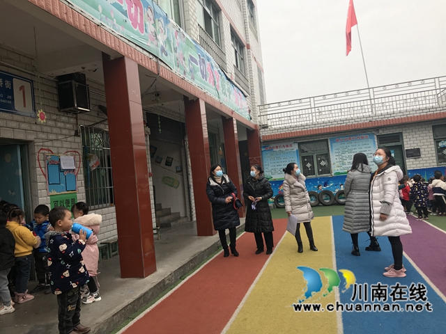 泸县百和镇中心幼儿园开展“大手牵小手，共促成长”帮扶活动(图8)