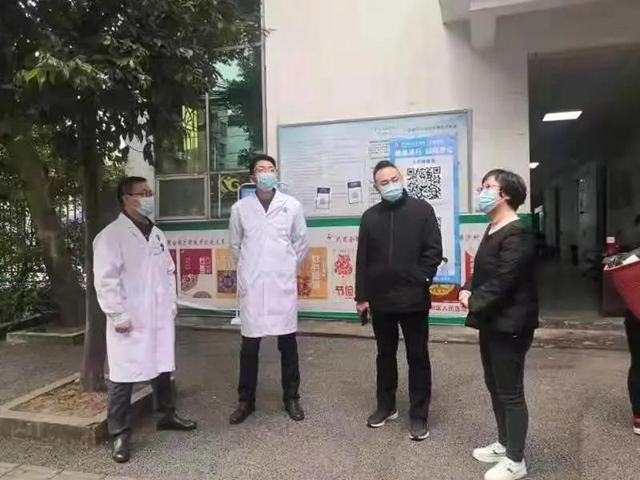 江阳法院干警下沉通滩社区协助开展疫情防控(图1)