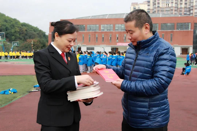 奔跑吧，少年！宪法为每一个人守候(图3)