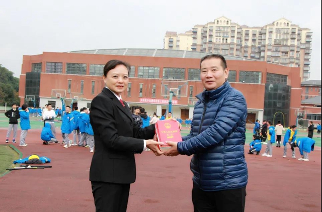 奔跑吧，少年！宪法为每一个人守候(图2)