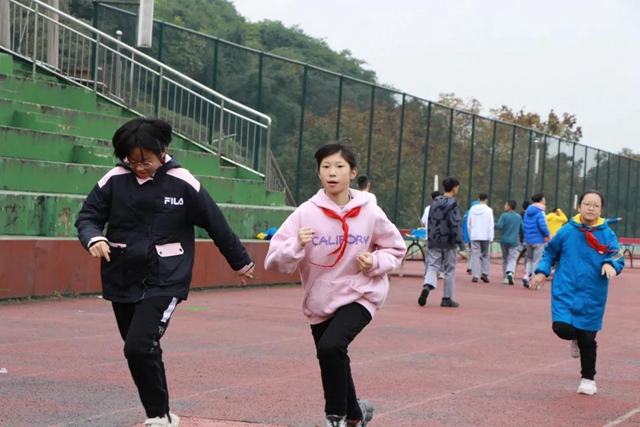 奔跑吧，少年！宪法为每一个人守候(图15)