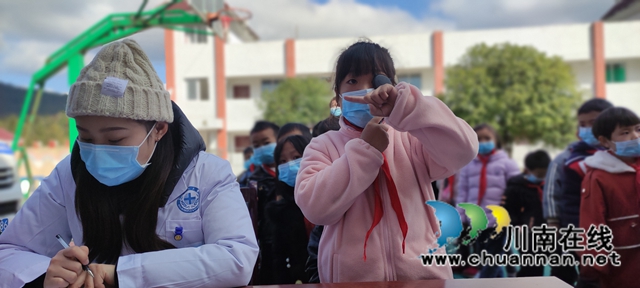 中国侨联“侨爱心 乡村学生眼视光工程”公益活动走进古蔺(图8)