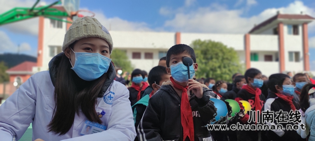 中国侨联“侨爱心 乡村学生眼视光工程”公益活动走进古蔺(图6)