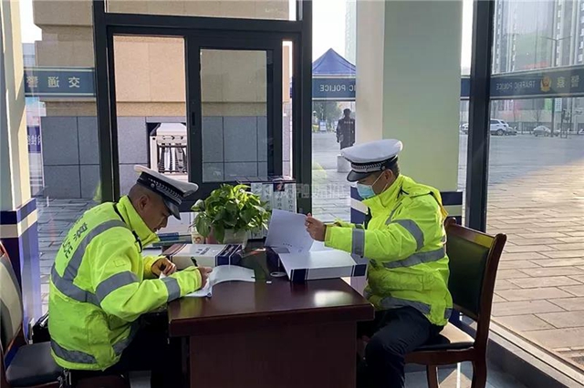 内江第一个！校园里“配置”了专职交警(图3)